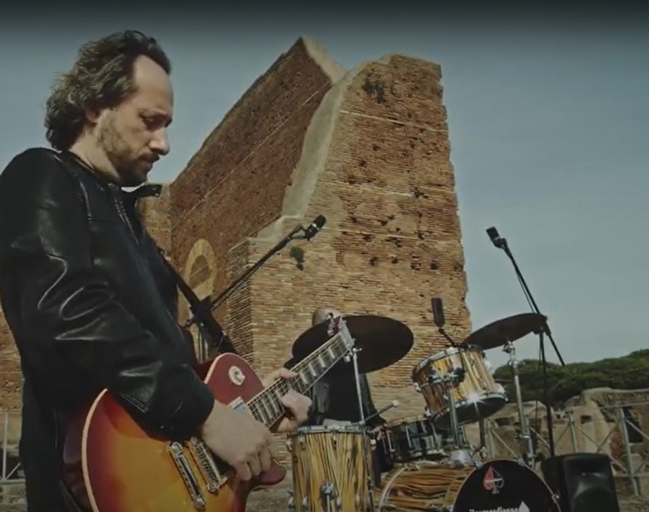 Immagini dal VideoClip "Stairway to Heawen ad Ostia Antica"